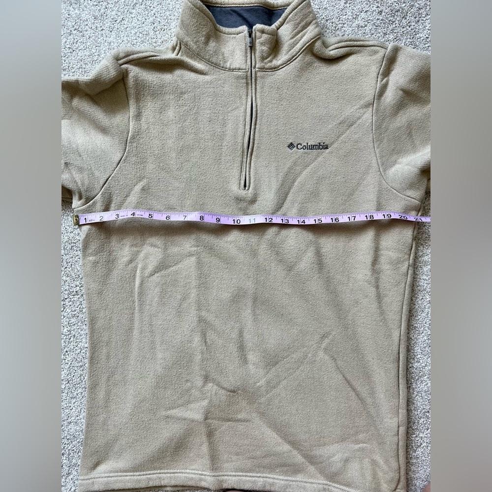 MENS Columbia Tan Pullover Jacket. Size M 🤩